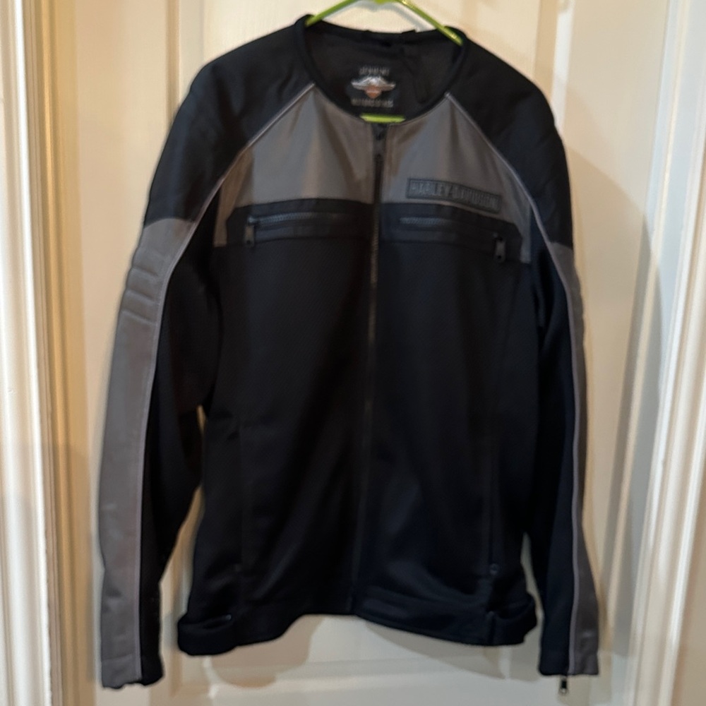 Harley-Davidson Men's Black and Gray Performance Jacket